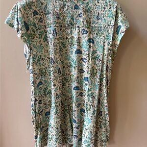 Size 00 fits loose Never Worn Torrid White Cap Sleeve Relaxed Cotton t-shirt